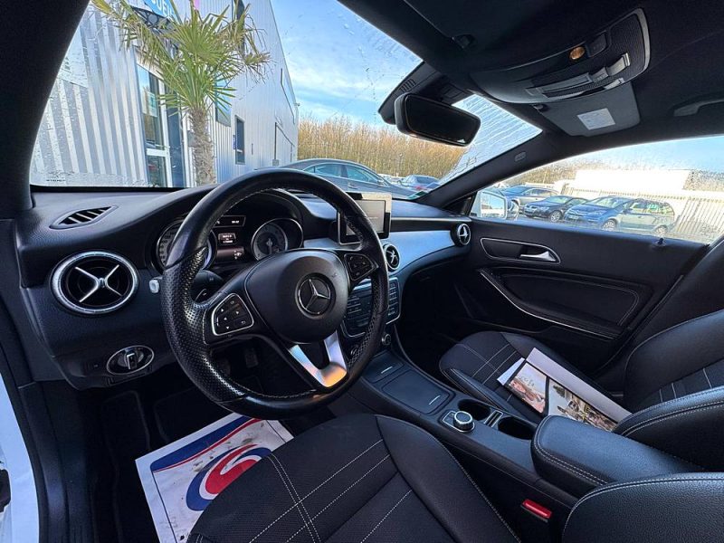 MERCEDES CLASSE CLA 2015