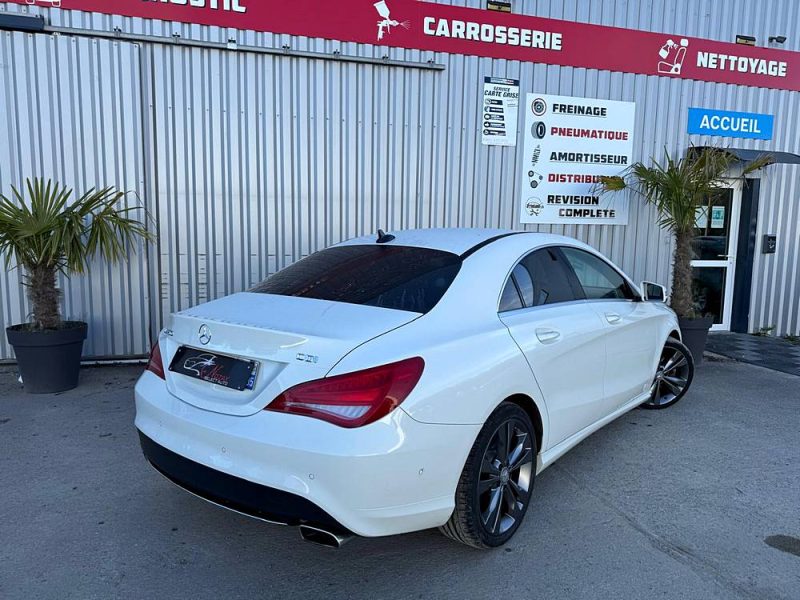 MERCEDES CLASSE CLA 2015