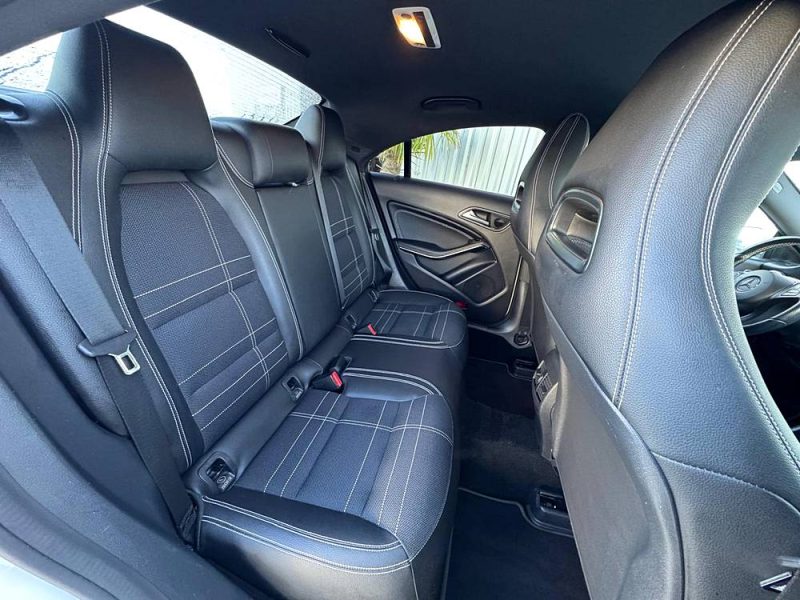 MERCEDES CLASSE CLA 2015