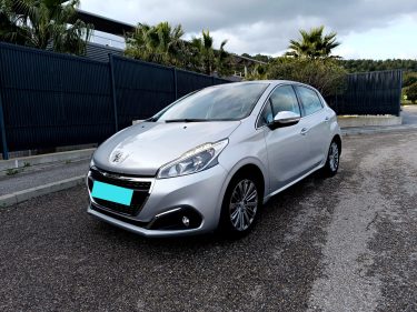 Peugeot 208  1.2. 110CV S&S ALLURE EAT6 5P, 06/2016, garantie 3 mois