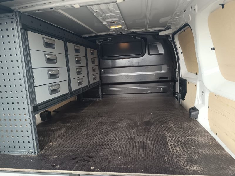 Peugeot EXPERT  2017