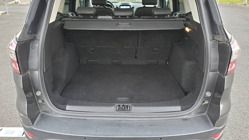 FORD KUGA 2.0 TDCI 150 TITANIUM CAMERA ATTELAGE