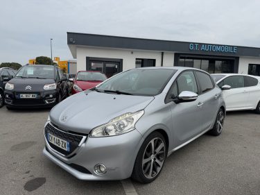 PEUGEOT 208 2013