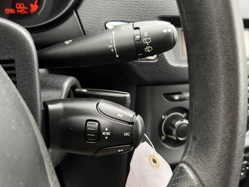 CITROEN C3 II 1.4 75 Cv 5 PORTES CLIMATISATION BLUETOOTH CRIT AIR 1 36 100 Kms - GARANTIE 1 AN