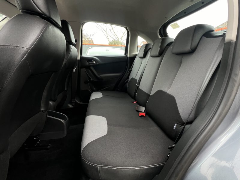 CITROEN C3 II 1.4 75 Cv 5 PORTES CLIMATISATION BLUETOOTH CRIT AIR 1 36 100 Kms - GARANTIE 1 AN