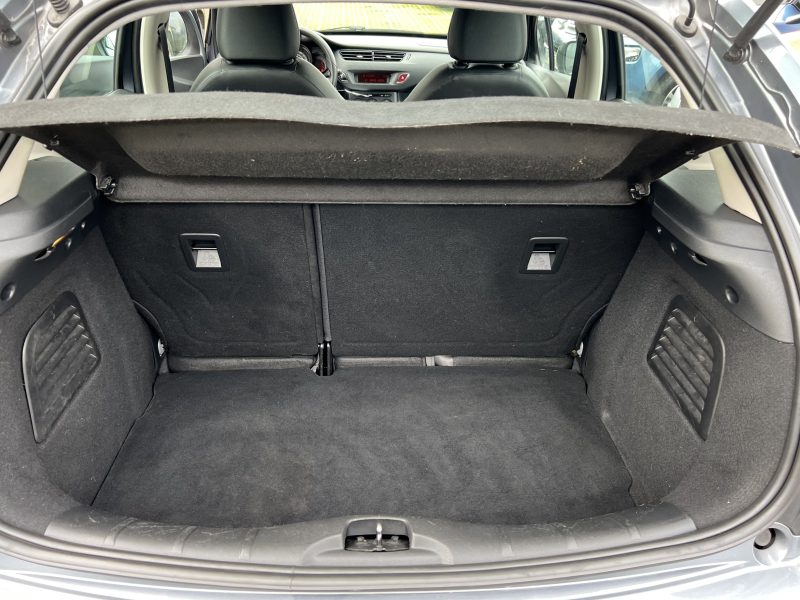 CITROEN C3 II 1.4 75 Cv 5 PORTES CLIMATISATION BLUETOOTH CRIT AIR 1 36 100 Kms - GARANTIE 1 AN