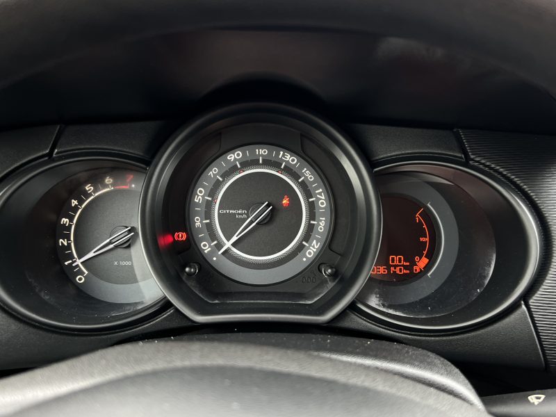 CITROEN C3 II 1.4 75 Cv 5 PORTES CLIMATISATION BLUETOOTH CRIT AIR 1 36 100 Kms - GARANTIE 1 AN