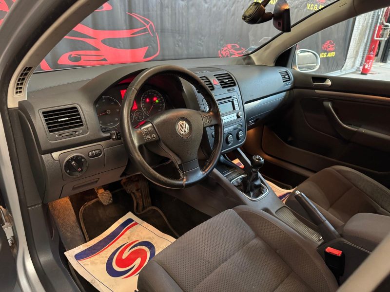 VOLKSWAGEN GOLF 1.9 TDI 105 Confort