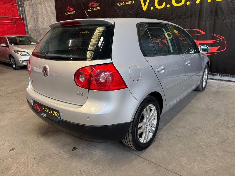 VOLKSWAGEN GOLF 1.9 TDI 105 Confort