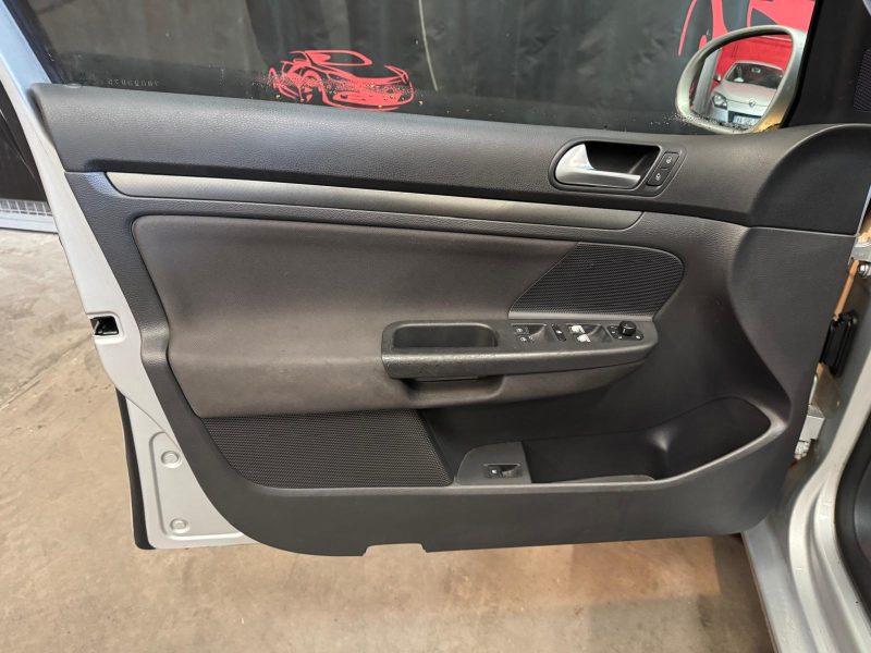 VOLKSWAGEN GOLF 1.9 TDI 105 Confort