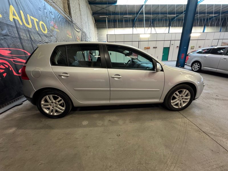 VOLKSWAGEN GOLF 1.9 TDI 105 Confort