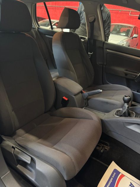 VOLKSWAGEN GOLF 1.9 TDI 105 Confort