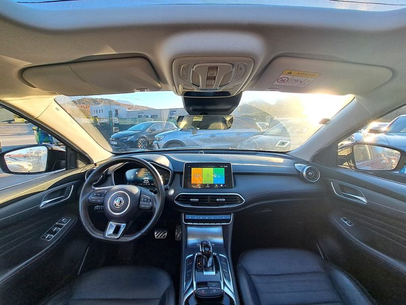  MG EHS 1.5 258 cv luxury boite automatique toit ouvrant panoramique virtual cockpit