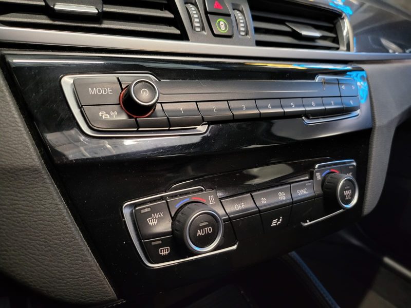 BMW X1 18i sDrive 140cv X LINE / SUIVI BMW / TOIT OUVRANT / CAMERA DE RECUL / HAYON ELECTRIQUE / 2EM