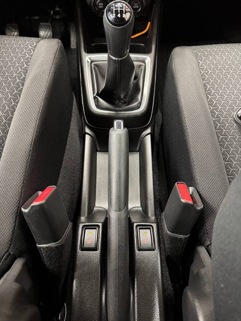 SUZUKI SWIFT 1.2i 83cv HYBRID 2023