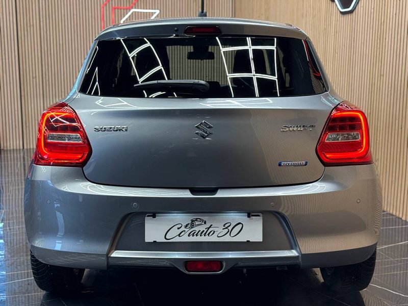 SUZUKI SWIFT 1.2i 83cv HYBRID 2023