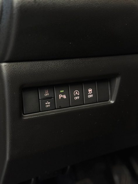 SUZUKI SWIFT 1.2i 83cv HYBRID 2023