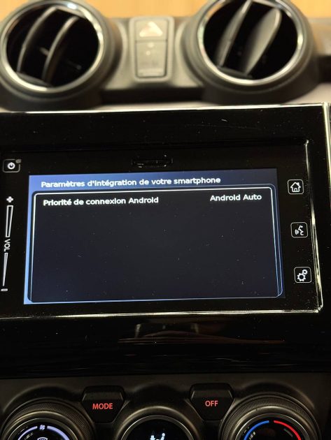 SUZUKI SWIFT 1.2i 83cv HYBRID 2023