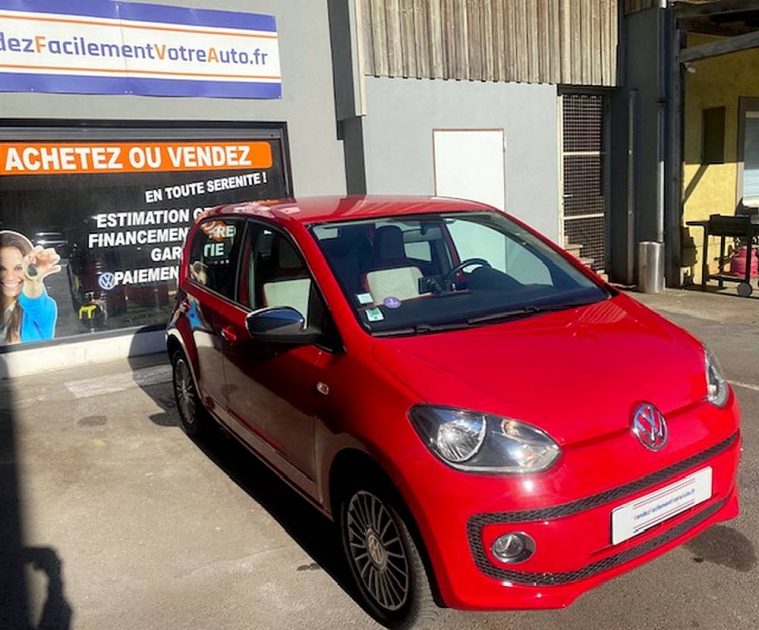 VOLKSWAGEN UP! 2015