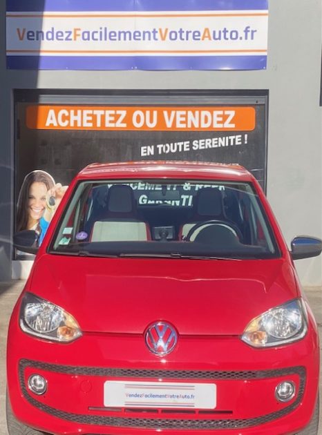 VOLKSWAGEN UP! 2015