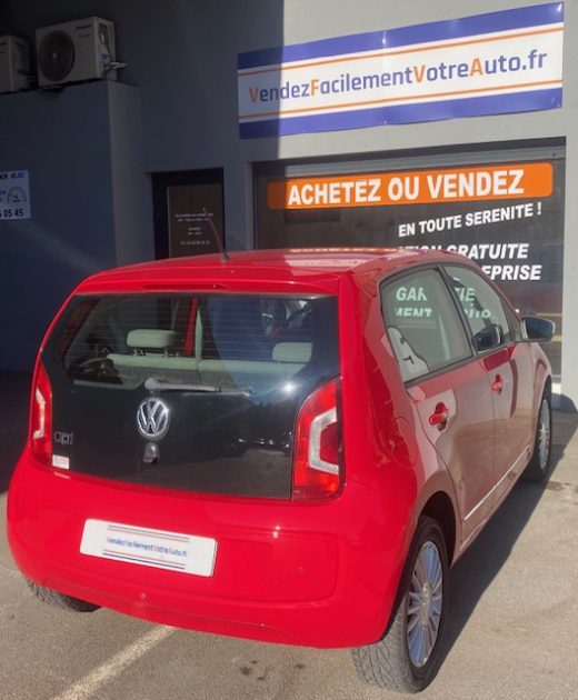 VOLKSWAGEN UP! 2015