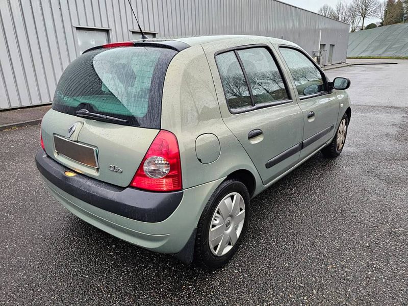 RENAULT CLIO 2003