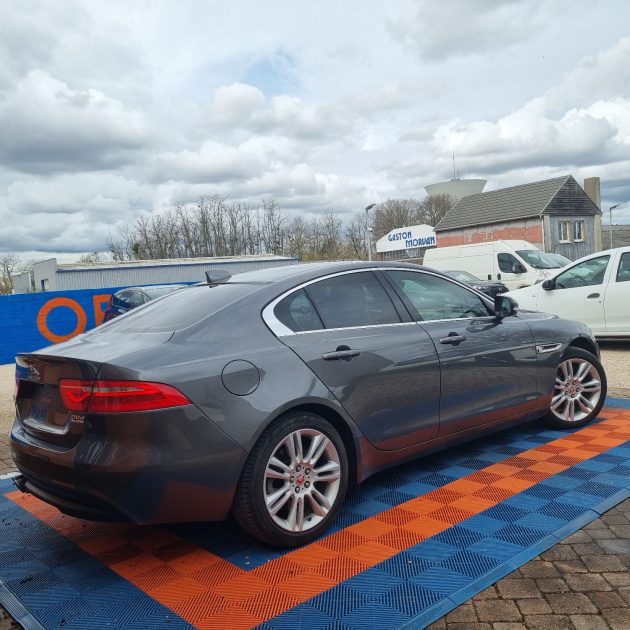 JAGUAR XE 2018