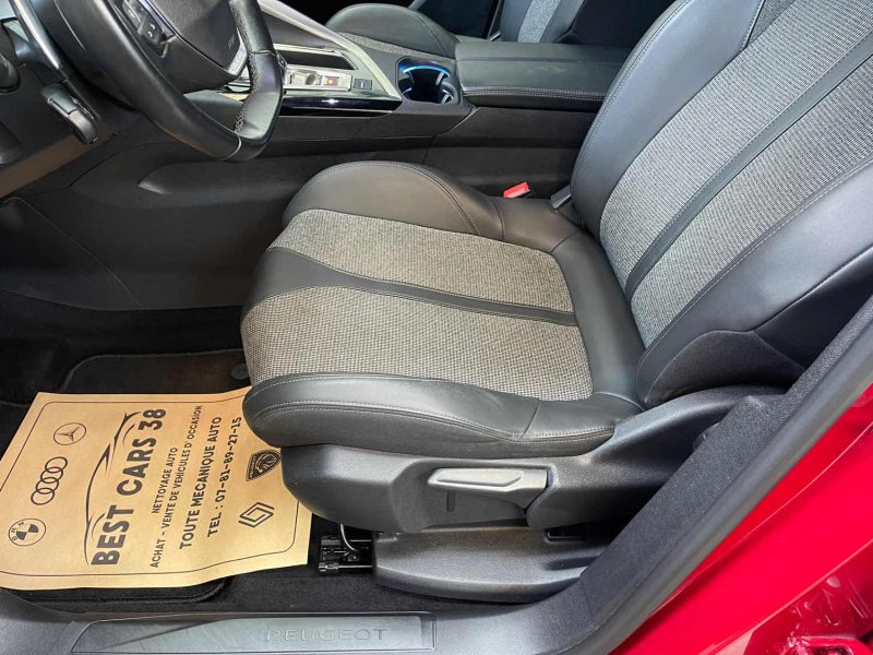 PEUGEOT 3008 2019