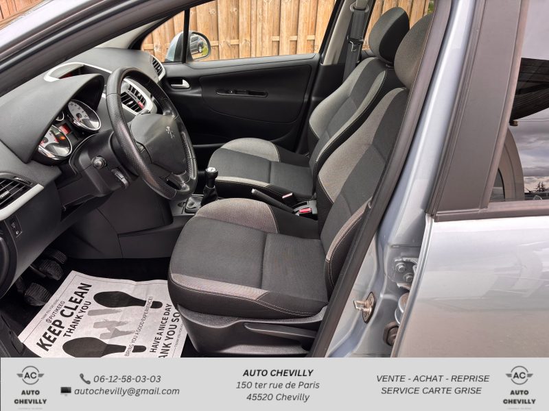 PEUGEOT 207 1.4 VTi 95 ch Envy /Clim/Radar ar/Régulateur/Toit pano