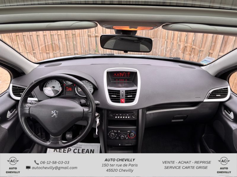 PEUGEOT 207 1.4 VTi 95 ch Envy /Clim/Radar ar/Régulateur/Toit pano