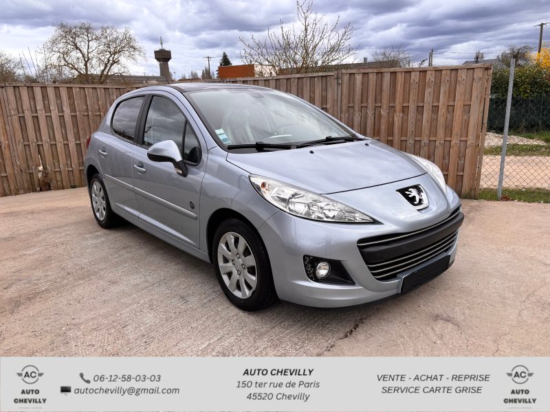PEUGEOT 207 1.4 VTi 95 ch Envy /Clim/Radar ar/Régulateur/Toit pano