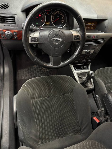 OPEL ASTRA 2005