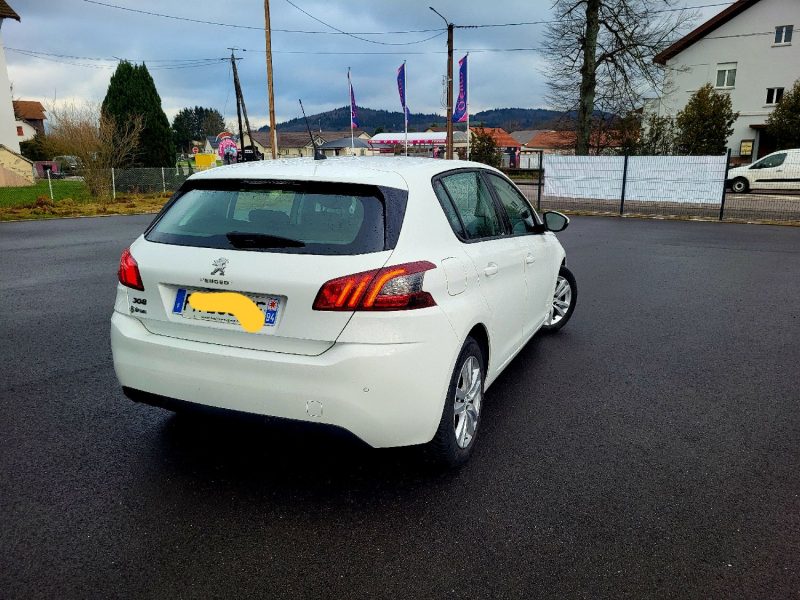 PEUGEOT 308 2020