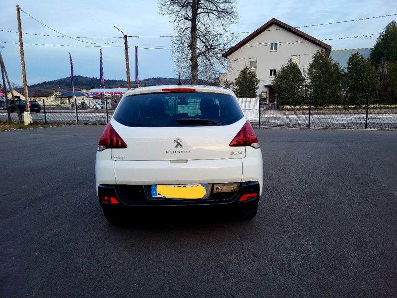 PEUGEOT 3008 2015