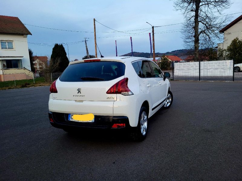 PEUGEOT 3008 2015