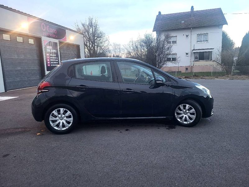 PEUGEOT 208 I (CA_, CC_) 2019