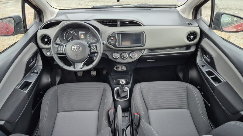 TOYOTA YARIS 2019