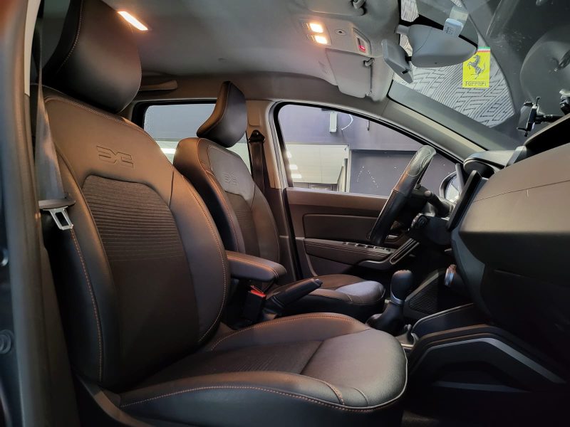 DACIA DUSTER 1.3 TCE 150 JOURNEY EDC PH3 / 1ère MAIN / APPLE CARPLAY SANS FIL / SUIVI COMPLET RENAUL