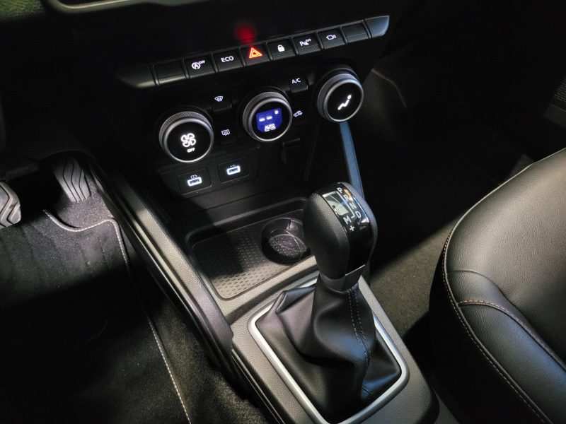 DACIA DUSTER 1.3 TCE 150 JOURNEY EDC PH3 / 1ère MAIN / APPLE CARPLAY SANS FIL / SUIVI COMPLET RENAUL