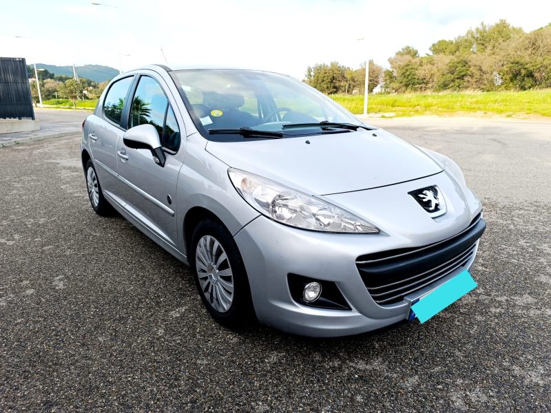 PEUGEOT 207 2012