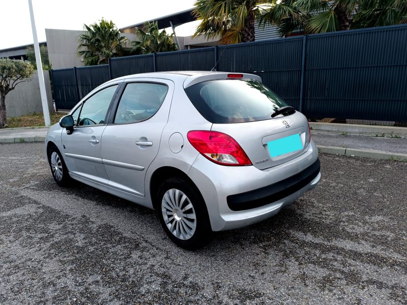 PEUGEOT 207 2012