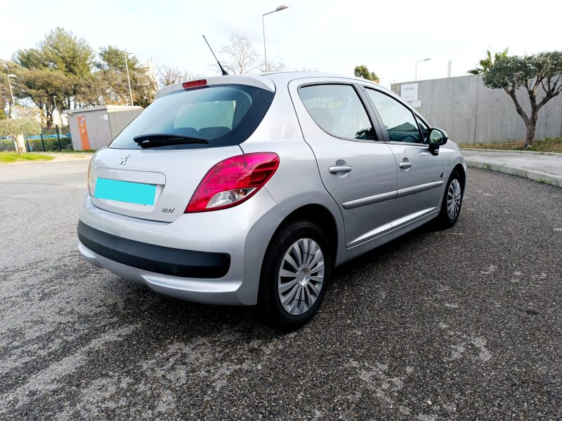 PEUGEOT 207 2012