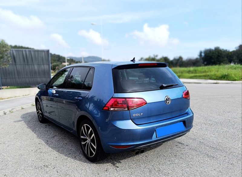 VOLKSWAGEN GOLF 2012