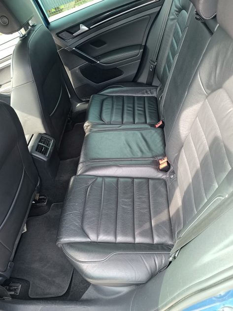 VOLKSWAGEN GOLF 2012