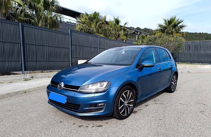 VOLKSWAGEN GOLF 2012