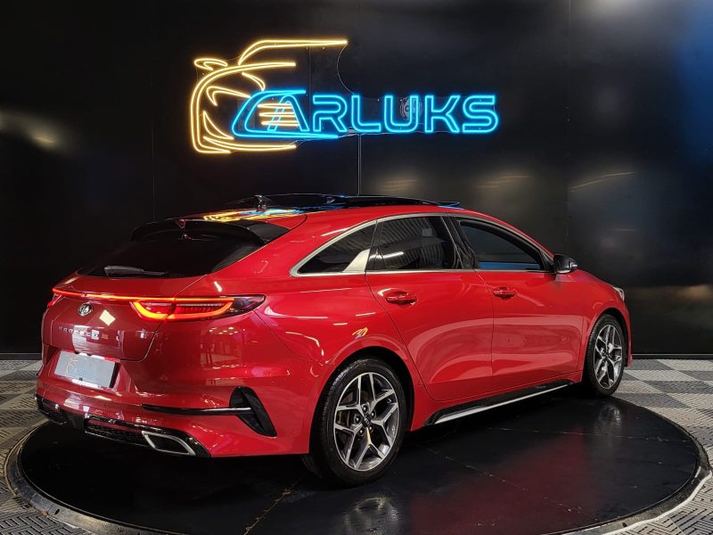 KIA PROCEED 1.0 GDI 120cv BVM6 GT LINE / SUIVI KIA / TOIT OUVRANT / CAMERA DE RECUL / CARPLAY