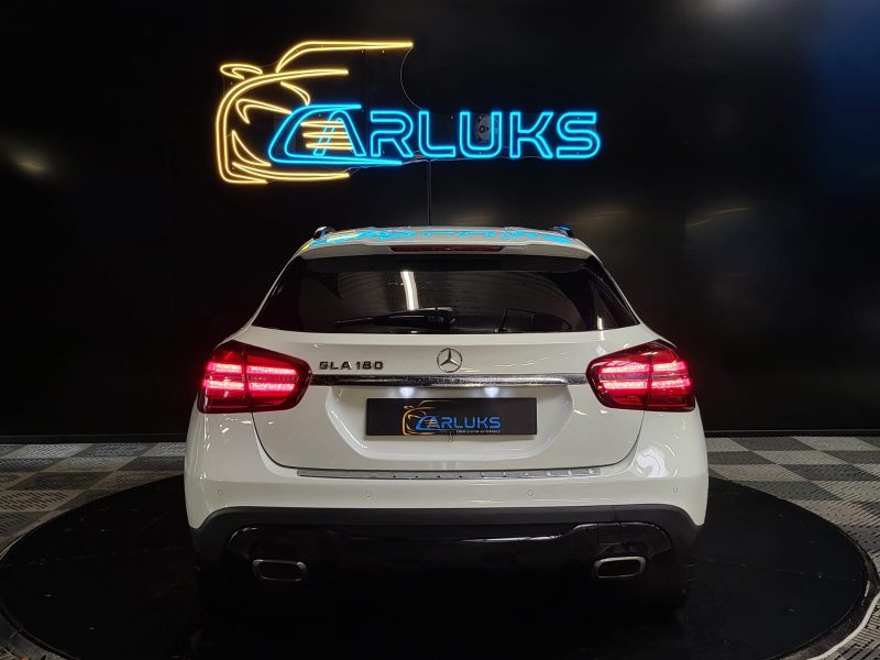 MERCEDES CLASSE GLA 180 122cv SENSATION / SUIVI MERCEDES / 2EME MAIN / CAMERA DE RECUL / HAYON ELECT
