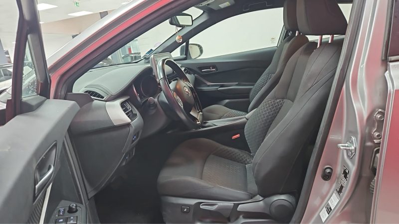 Toyota C-HR SUV DYNAMIC BUSINESS 122cv 2020/TVA RECUPERABLE/1 ERE MAIN