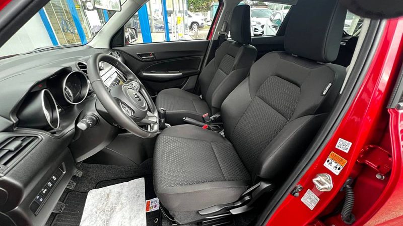 SUZUKI SWIFT 4x4 2023