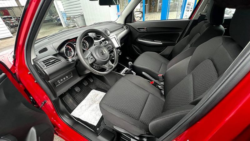 SUZUKI SWIFT 4x4 2023